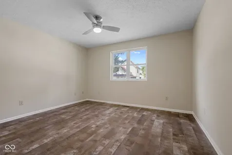 381 W Pearl Street Greenwood IN 46142
