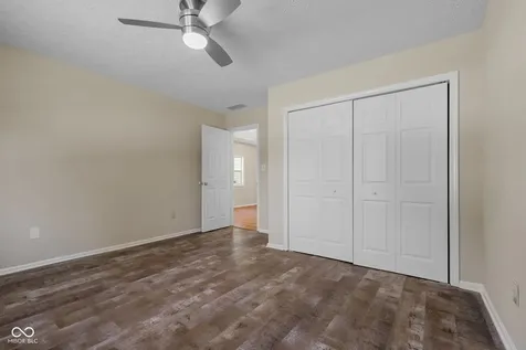381 W Pearl Street Greenwood IN 46142