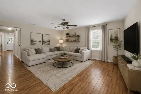 381 W Pearl Street Greenwood IN 46142