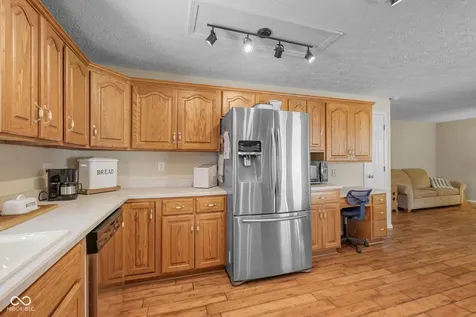 381 W Pearl Street Greenwood IN 46142