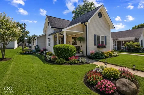 381 W Pearl Street Greenwood IN 46142