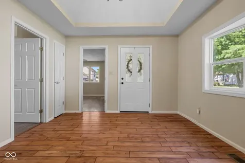 381 W Pearl Street Greenwood IN 46142