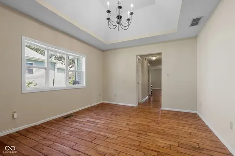 381 W Pearl Street Greenwood IN 46142