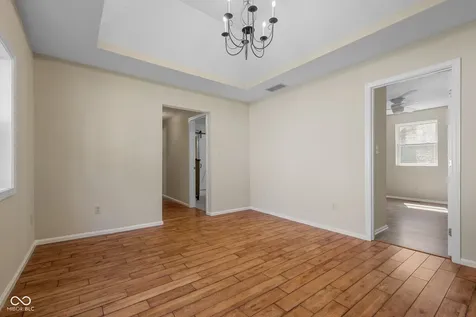 381 W Pearl Street Greenwood IN 46142