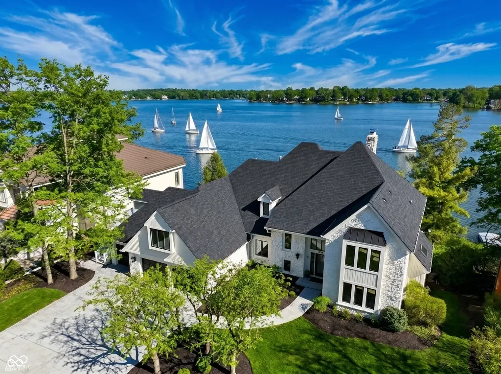 10915 Brigantine Drive Indianapolis IN 46256