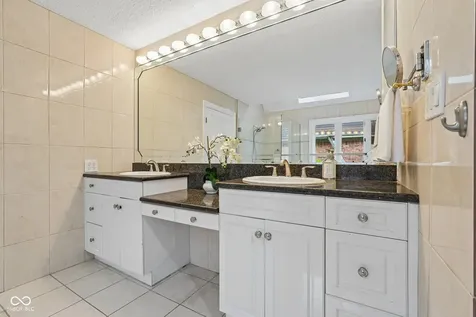 10915 Brigantine Drive Indianapolis IN 46256