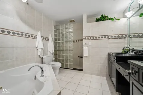 10915 Brigantine Drive Indianapolis IN 46256