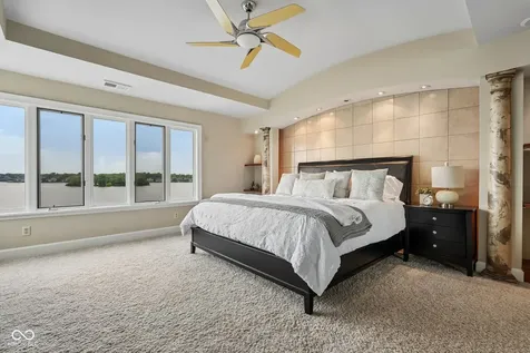 10915 Brigantine Drive Indianapolis IN 46256