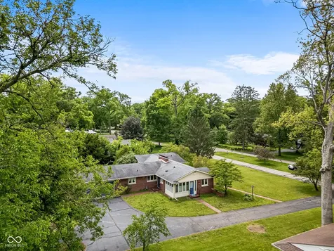 3233 Woodland Parkway Columbus IN 47203