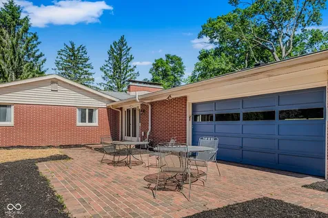 3233 Woodland Parkway Columbus IN 47203