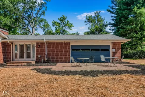 3233 Woodland Parkway Columbus IN 47203