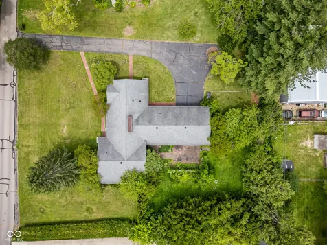 3233 Woodland Parkway Columbus IN 47203
