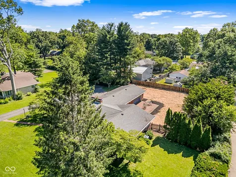 3233 Woodland Parkway Columbus IN 47203
