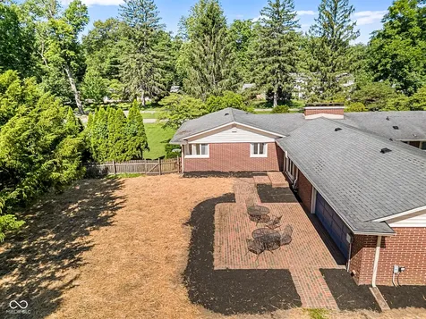 3233 Woodland Parkway Columbus IN 47203