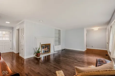 3233 Woodland Parkway Columbus IN 47203
