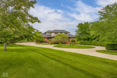 8224 W Mulligan Lane Columbus IN 47201