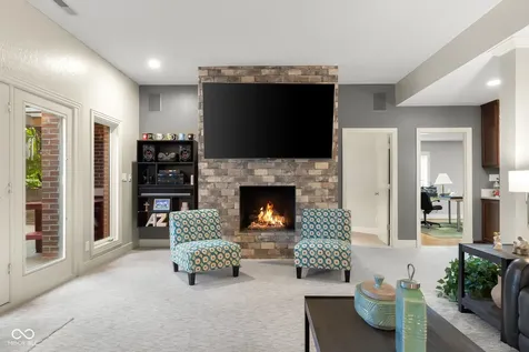 8224 W Mulligan Lane Columbus IN 47201
