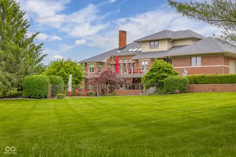 8224 W Mulligan Lane Columbus IN 47201