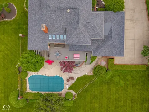 8224 W Mulligan Lane Columbus IN 47201