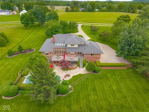 8224 W Mulligan Lane Columbus IN 47201