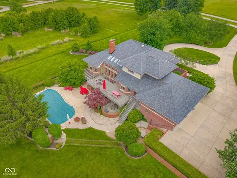 8224 W Mulligan Lane Columbus IN 47201