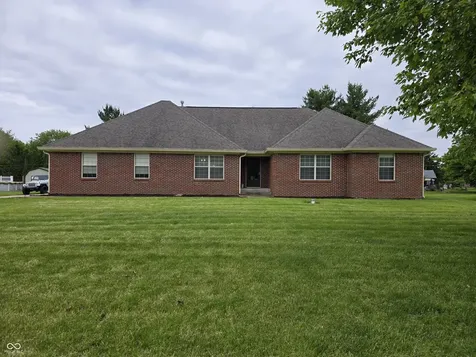 3393 W Sunset Drive N Greenfield IN 46140