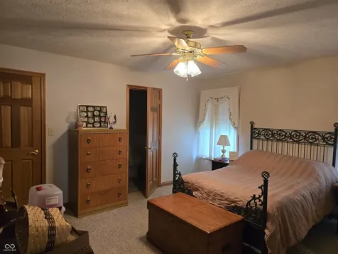 3393 W Sunset Drive N Greenfield IN 46140