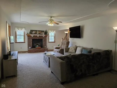 3393 W Sunset Drive N Greenfield IN 46140