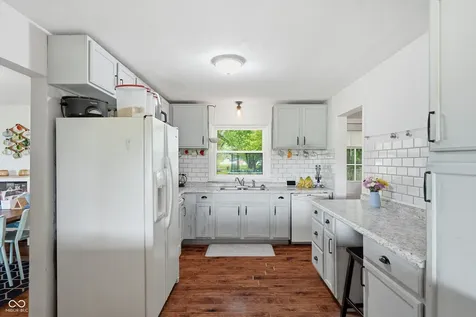 4405 S 50 W Anderson IN 46013