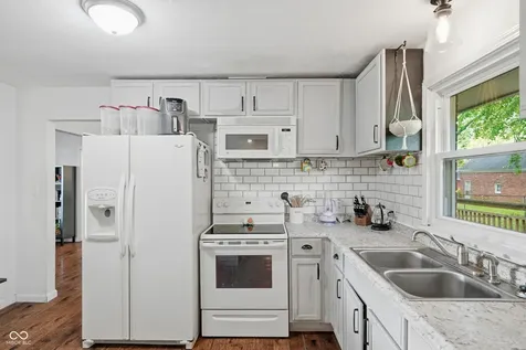 4405 S 50 W Anderson IN 46013