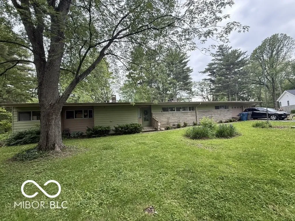 8625 Rosewood Lane Indianapolis IN 46240