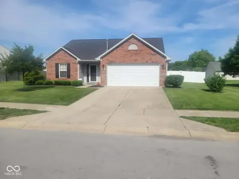 913 Halyard Drive Avon IN 46123