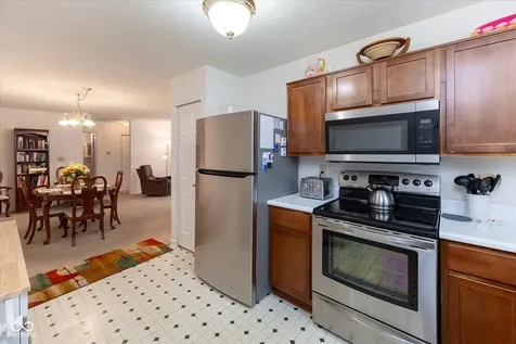 913 Halyard Drive Avon IN 46123