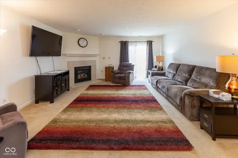 913 Halyard Drive Avon IN 46123