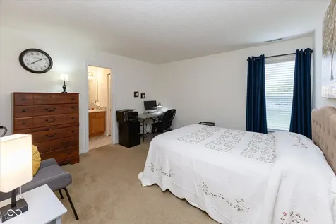 913 Halyard Drive Avon IN 46123