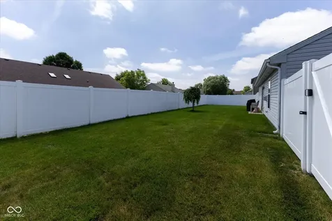 913 Halyard Drive Avon IN 46123