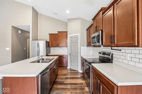 6627 Mayapple Drive Pendleton IN 46064