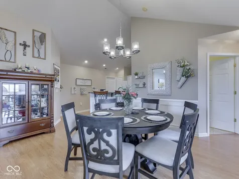 1037 Laurelwood Lane Greenwood IN 46142