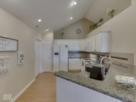 1037 Laurelwood Lane Greenwood IN 46142