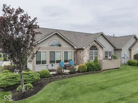 1037 Laurelwood Lane Greenwood IN 46142