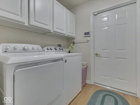 1037 Laurelwood Lane Greenwood IN 46142