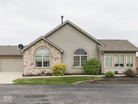 1037 Laurelwood Lane Greenwood IN 46142