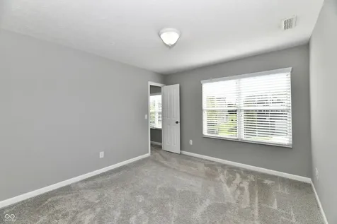 8404 Penbrooke Place Indianapolis IN 46237