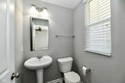 8404 Penbrooke Place Indianapolis IN 46237