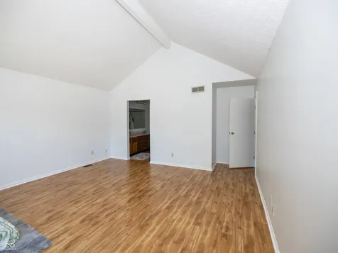6037 Mcclellan Court Indianapolis IN 46254