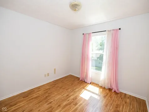 6037 Mcclellan Court Indianapolis IN 46254