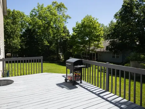 6037 Mcclellan Court Indianapolis IN 46254