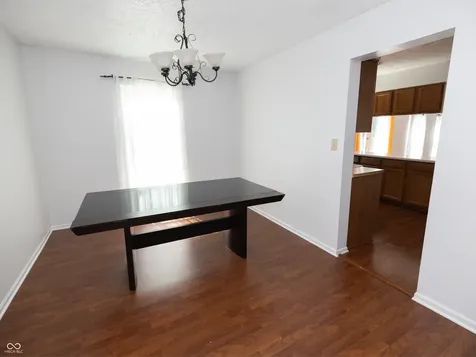 6037 Mcclellan Court Indianapolis IN 46254