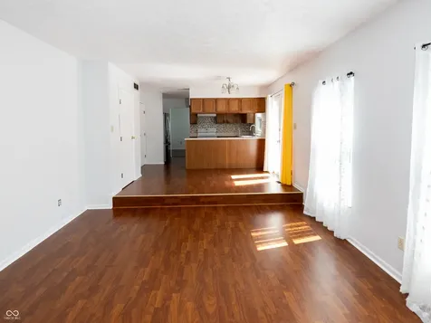 6037 Mcclellan Court Indianapolis IN 46254