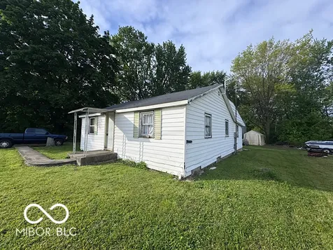 211 W Pearl Street Dunkirk IN 47336
